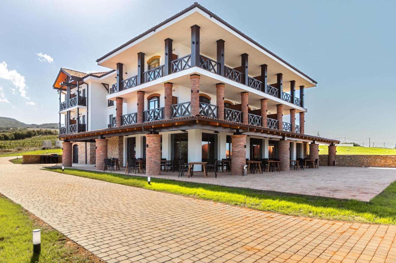 Hotel Qvevrebi Telavi Dış mekan fotoğraf
