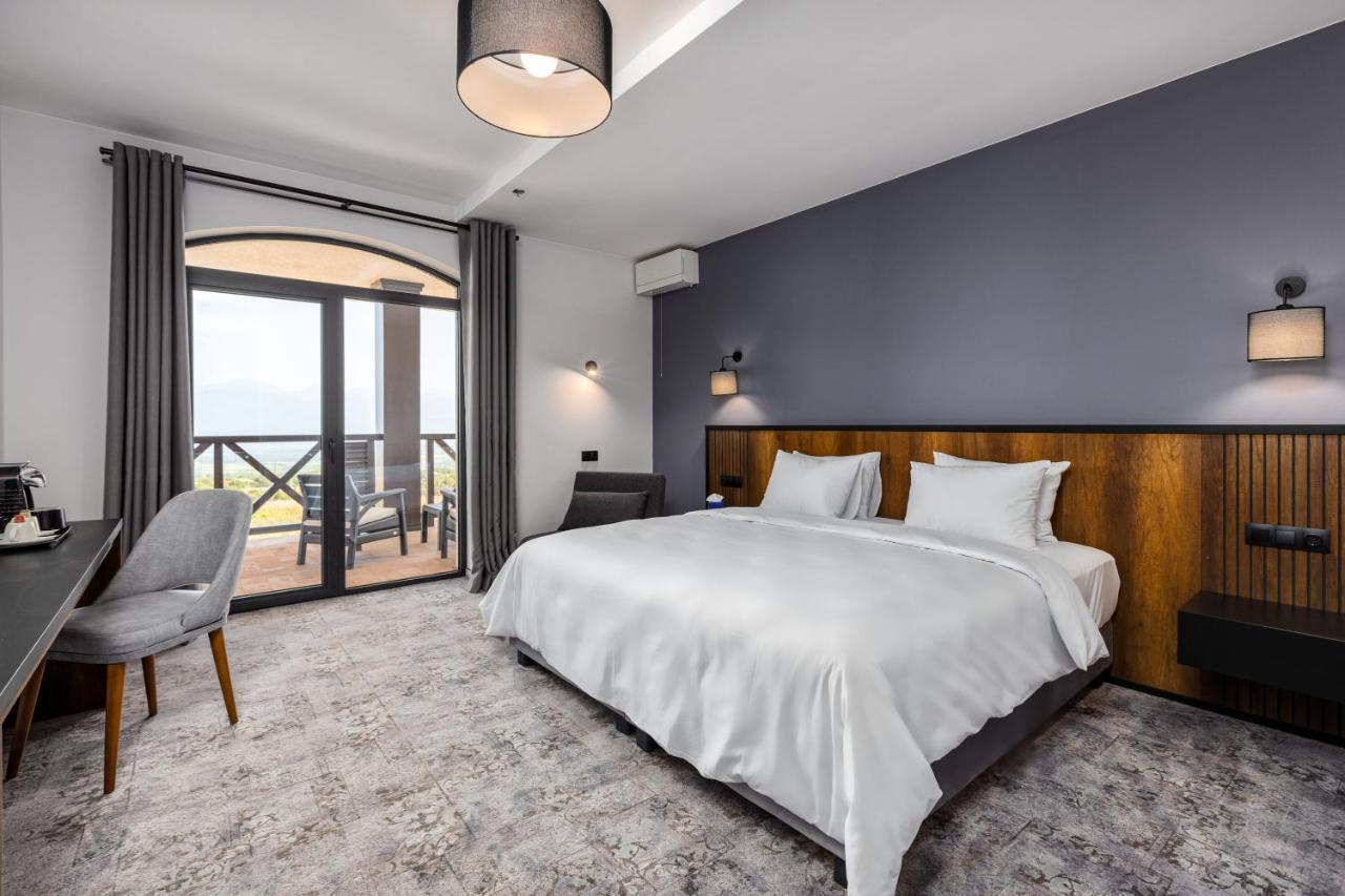 Hotel Qvevrebi Telavi Dış mekan fotoğraf