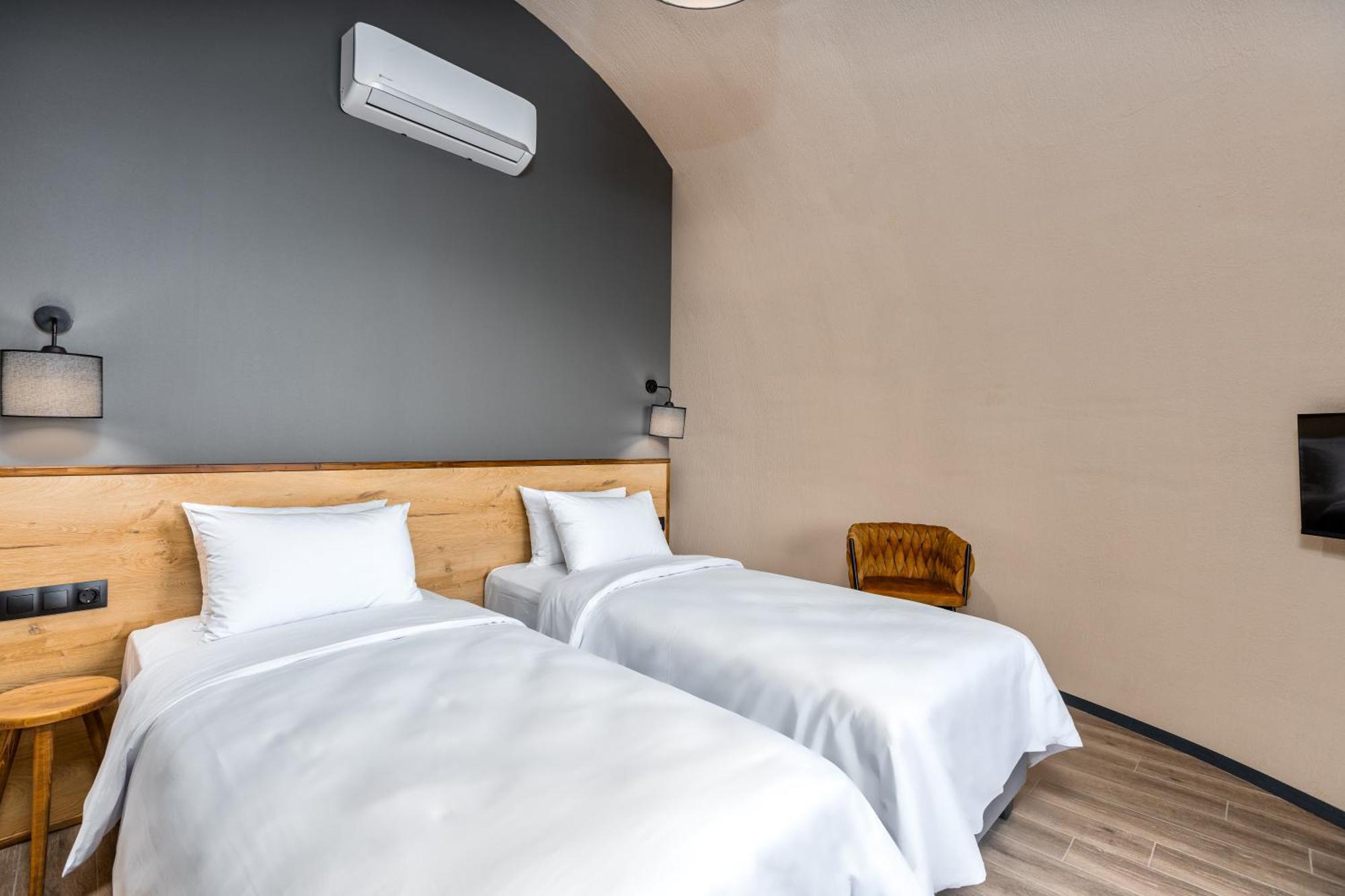 Hotel Qvevrebi Telavi Dış mekan fotoğraf