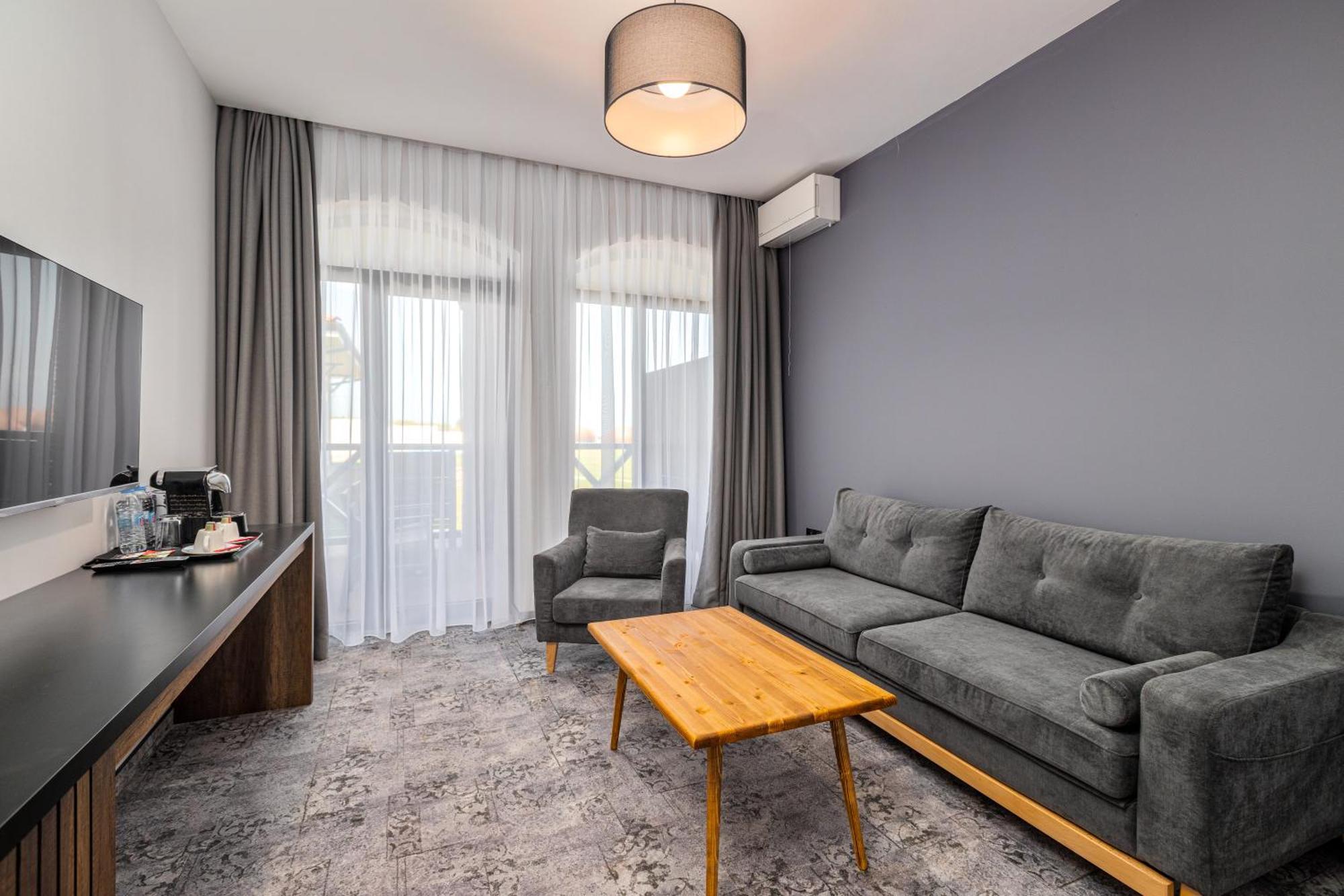 Hotel Qvevrebi Telavi Dış mekan fotoğraf